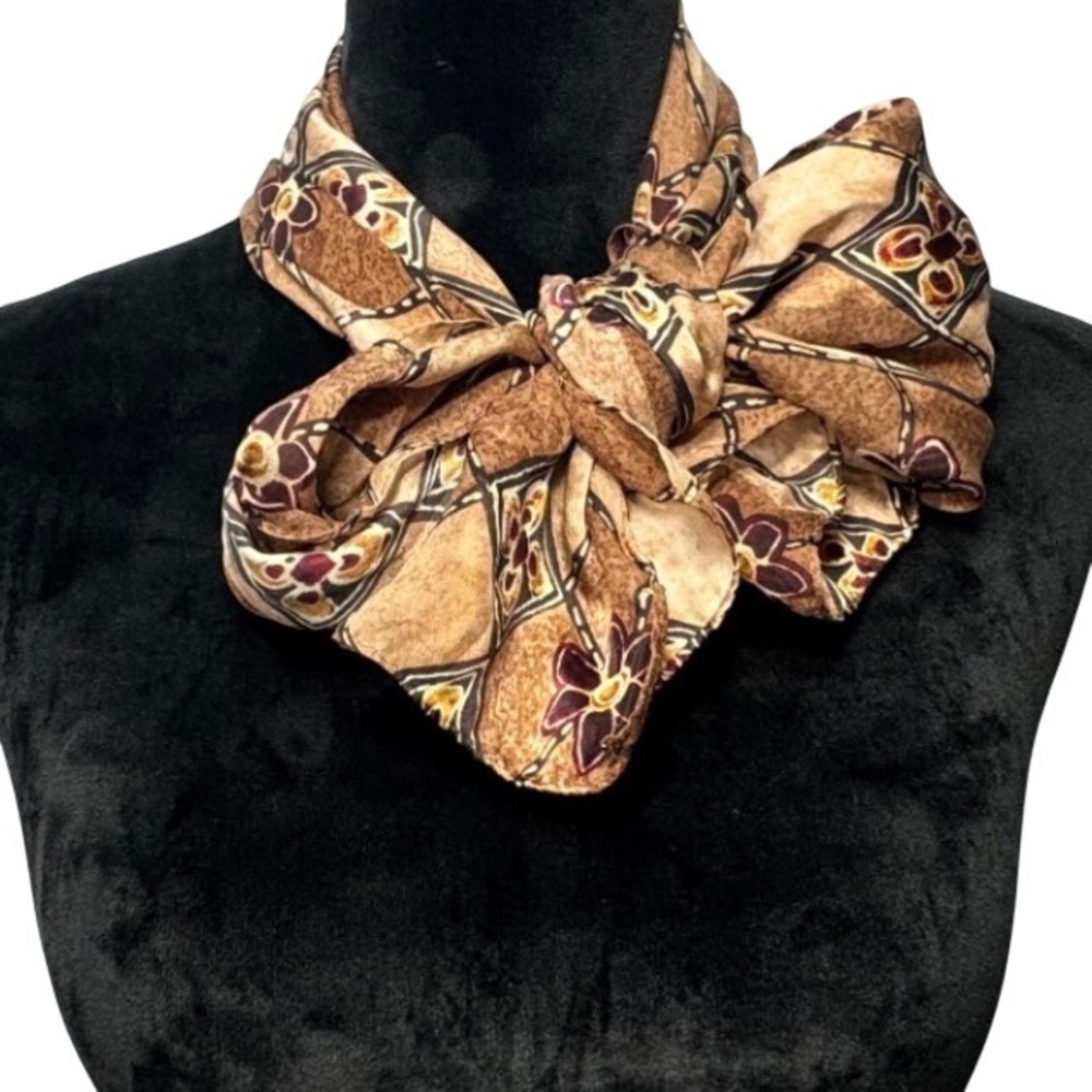 Casual Corner Scarf Women OS Brown Floral Silk Oblong Geometric Neckerchief 1655
